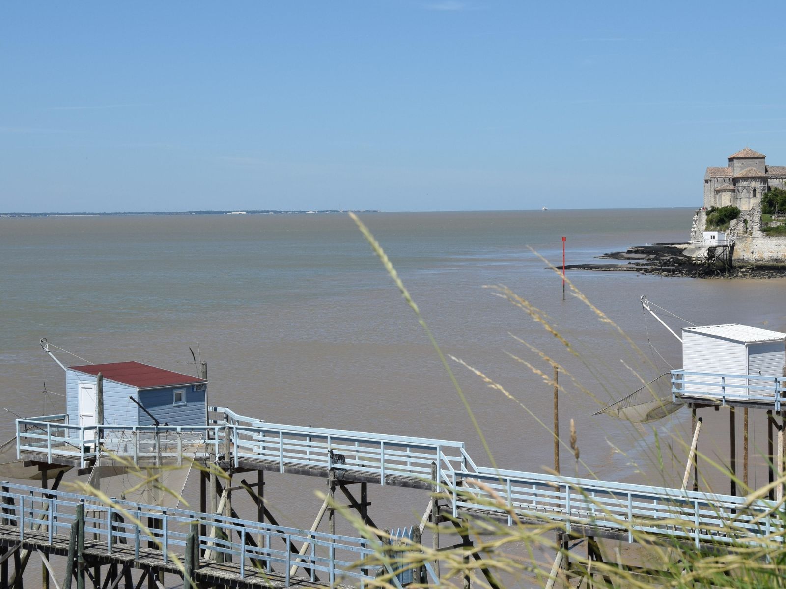 fietsen en wandelen langs de kust